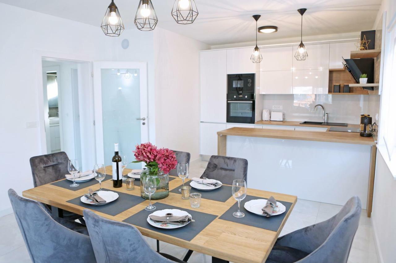 זאדאר Apartment Villa Grga מראה חיצוני תמונה